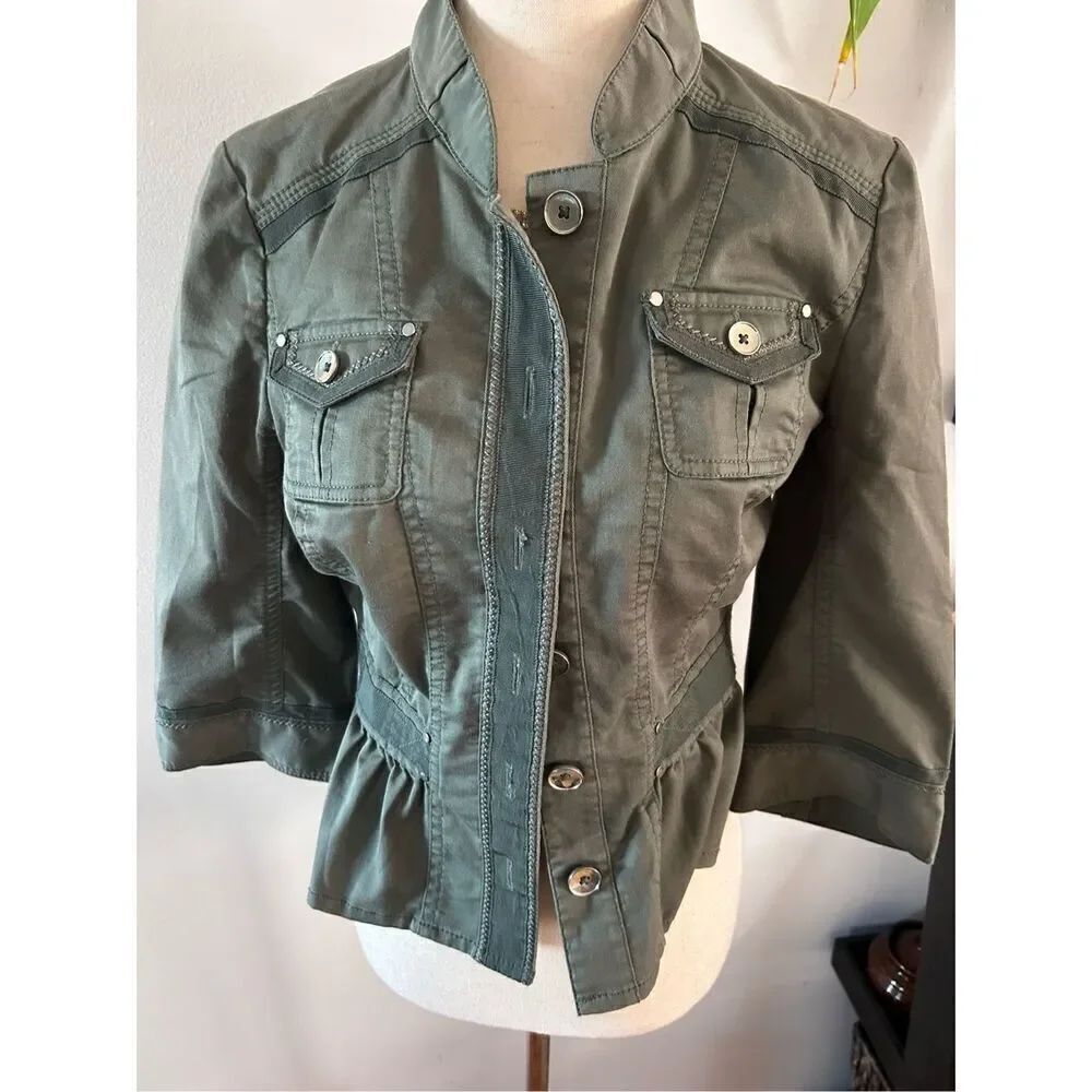 White House Black Market Khaki Button Up Stretch Fit Size 0 cotton blend